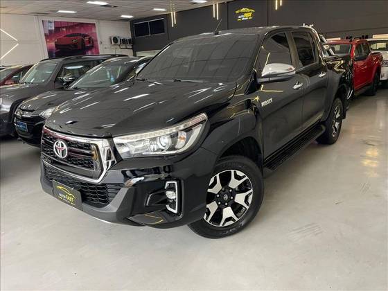 TOYOTA HILUX 2.8 SRX 4X4 CD 16V DIESEL 4P AUTOMÁTICO